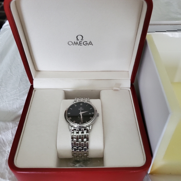 Omega De Ville Prestige Men's Dress Watch - Picture 3 of 8